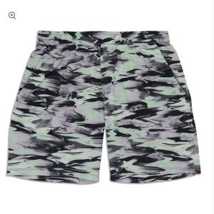 LULULEMON
Pace Breaker Classic Lined Shorts XXL